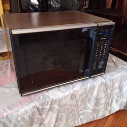 Vintage KENMORE Microwave Oven