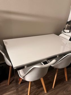 Dinning table