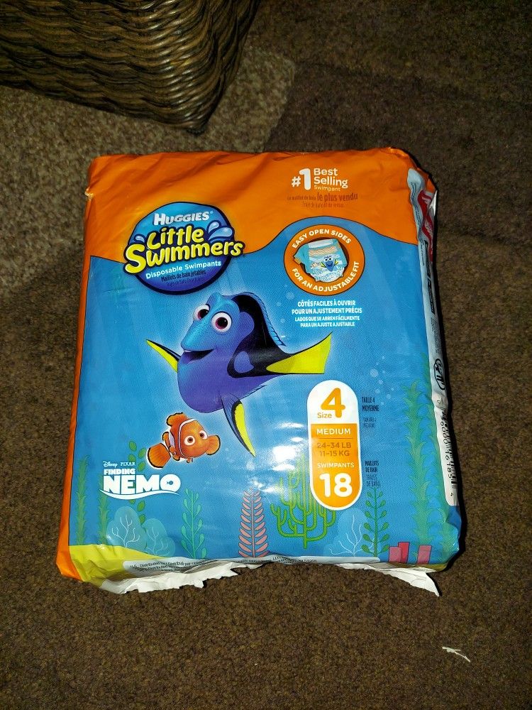Huggy's little swimmer's size 4 medium 18 count Swim pants shipping