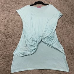 {SIMPLY SOUTHERN} Twist Knot High Low T-Shirt