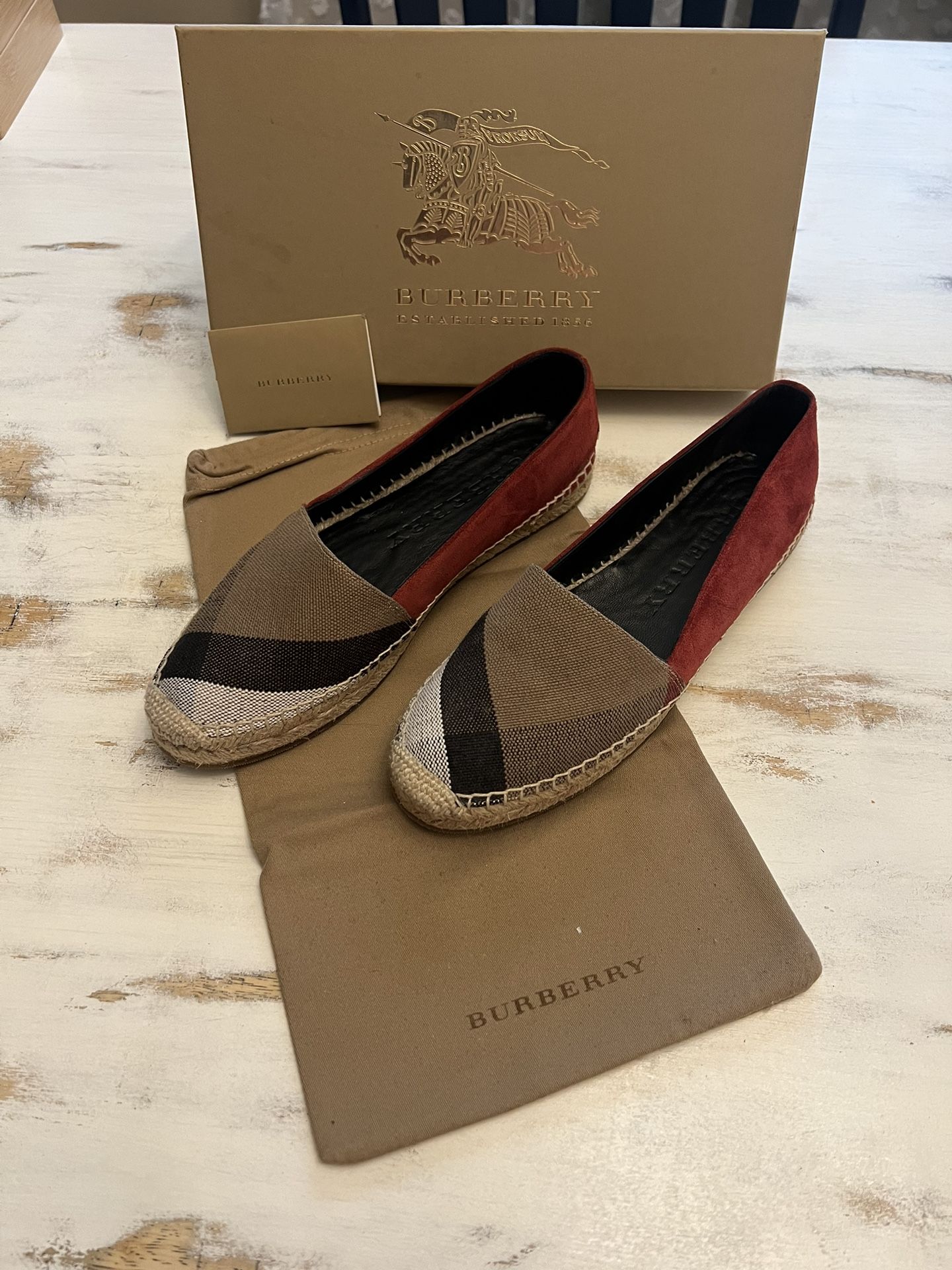 Burberry Shoes 9.5