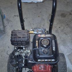 SIMPSON 3100PSI PRESSURE WASHER 
