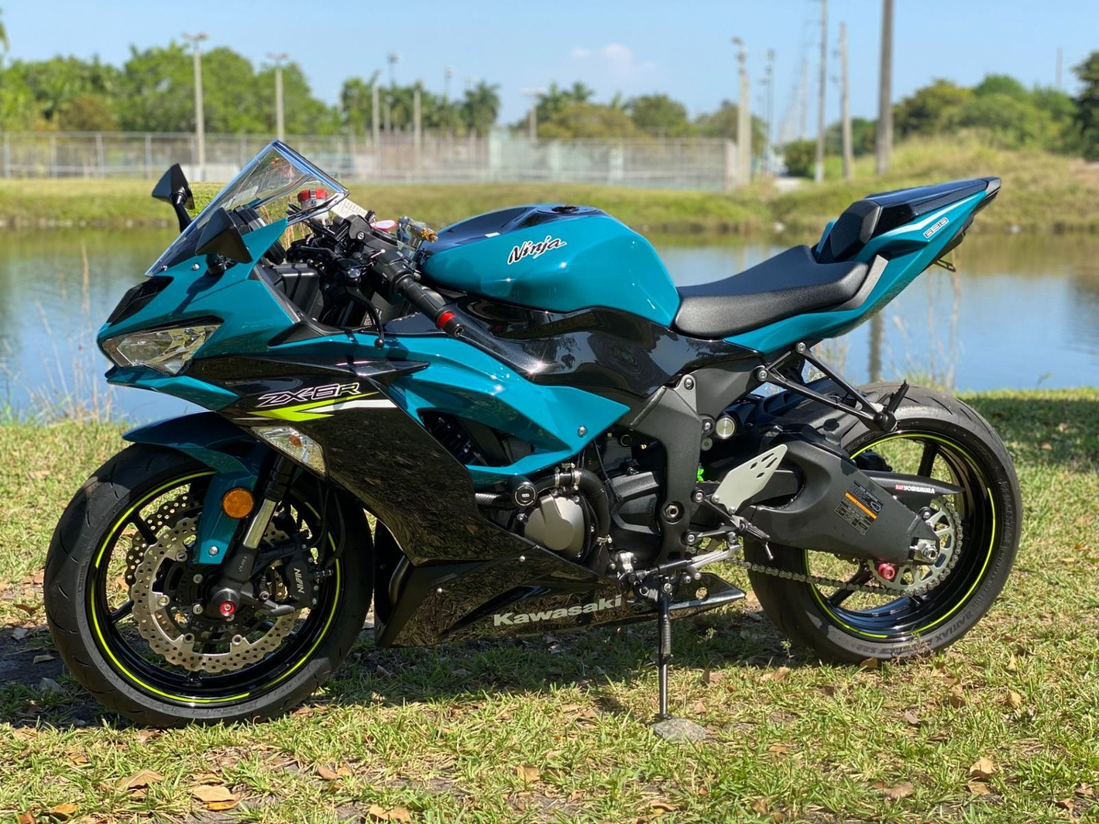 2021 KAWASAKI NINJA ZX-6R for Sale in Sunny Isles Beach, FL 2021 KAWASAKI NINJA ZX-6R for Sale in Sunny Isles Beach, FL