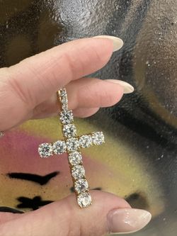 14k LAB DIAMOND CROSS CHARM
