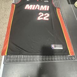 Jimmy Butler Jersey #22 Miam Heat  