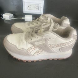 Girl Reebok Shoes- Size 2
