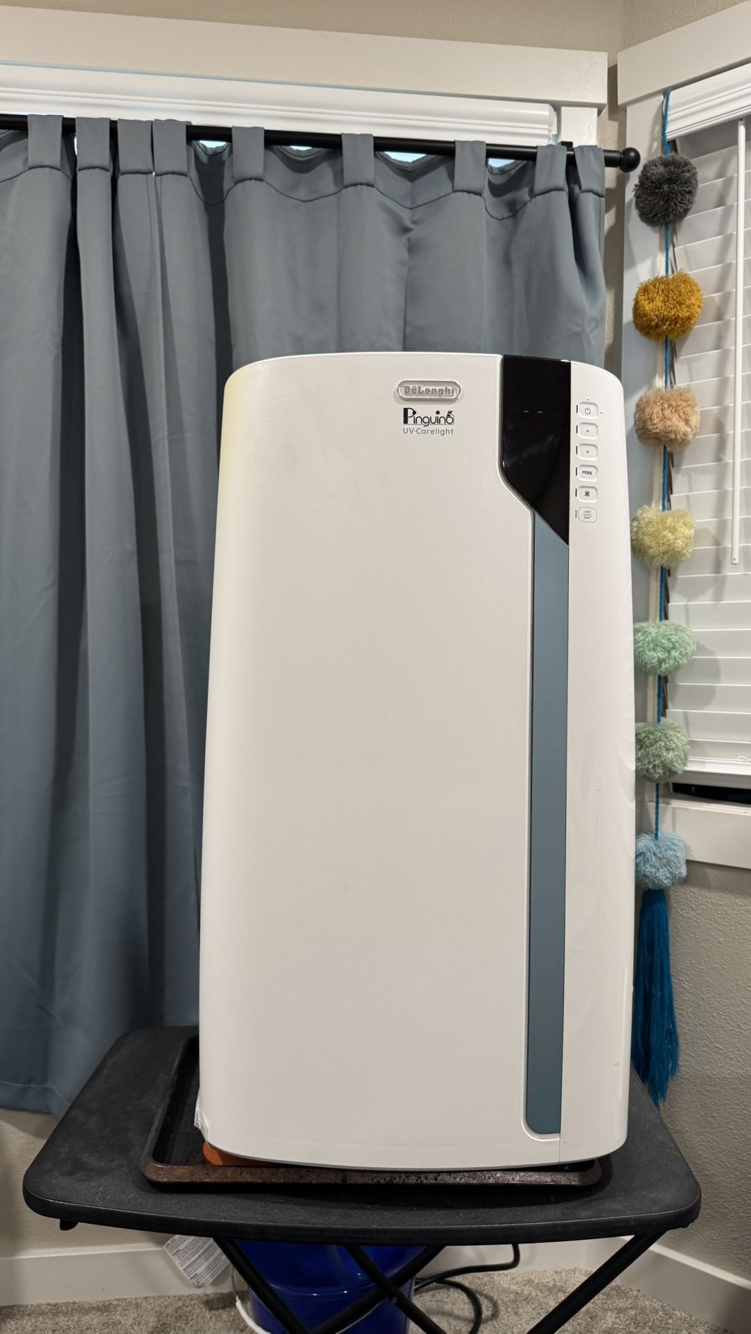 DeLonghi Pinguino Portable aC