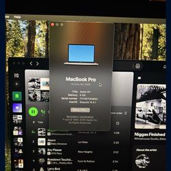 Pristine Condition. M1 2020 W/touchbar