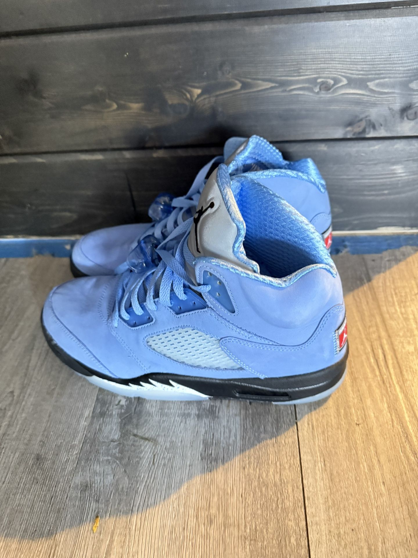 Jordan 5 UNC