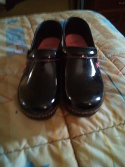 Shoe's