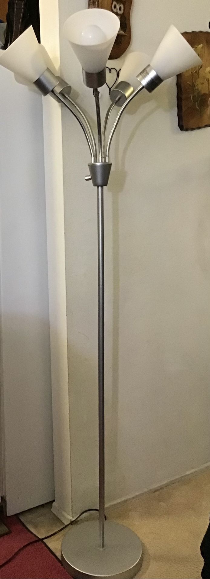 5-Headed Flexible Gooseneck Floor Lamp