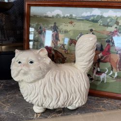Vintage 9" Persian Kitten Baby Cat Statue, White Fur With Blue Eyes Collectible