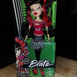 NEW BRATZ  JADE ADORABLE 