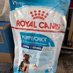 Royal Canin Size Health Nutrition Large Puppy Dry Dog Food, 17 lb Bag