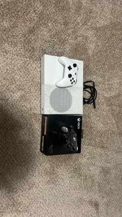 Xbox one s and elite series 2 controller