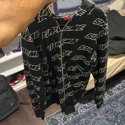 Supreme Black Hoodie 