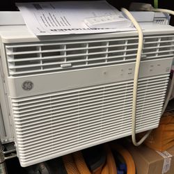 Window Air Conditioner - GE 10,000 BTU 