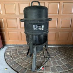 Masterbuilt 7 In 1 Smoker and Grill
