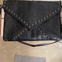 Black skull purse