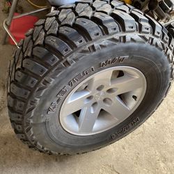 Jeep Wheels And Tires 285/75/16”