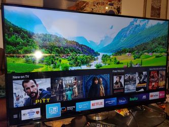 55" Samsung Chrystal Smart Tv 4k Great Condition.  Great Quality Pic No Scratch 