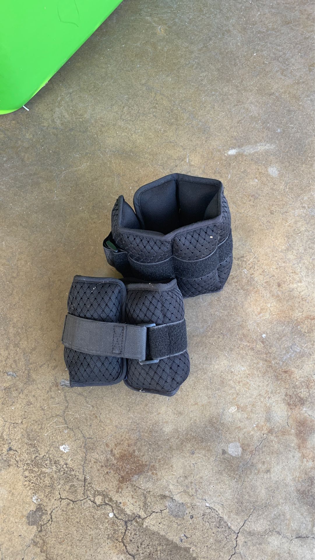 Golds gym ankle weights like new