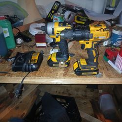 20v Max Dewalt Brushless Drill And Impact Driver