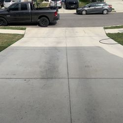 Pressure Wash Driveway Special!!