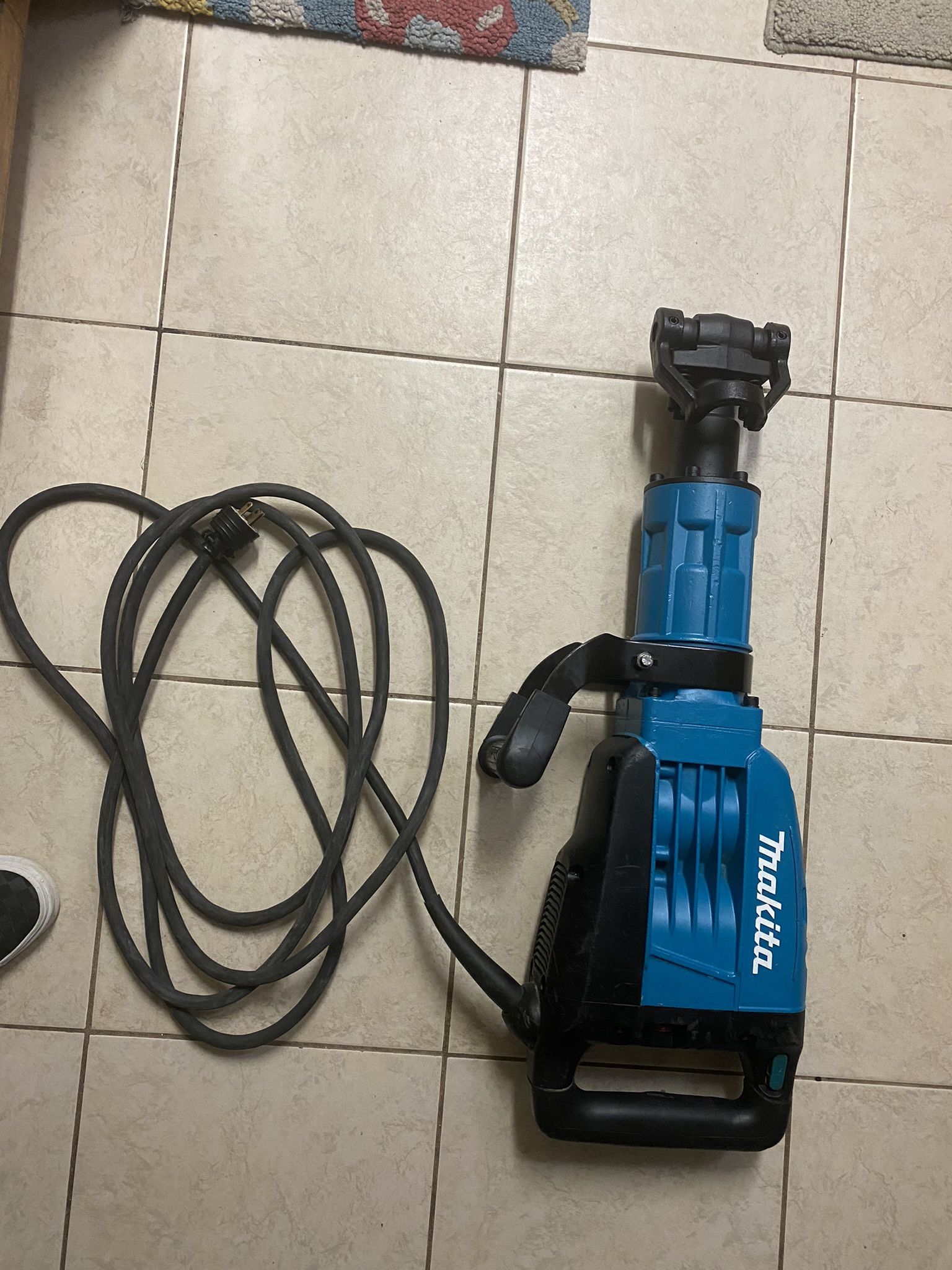 Makita Demolition Hammer
