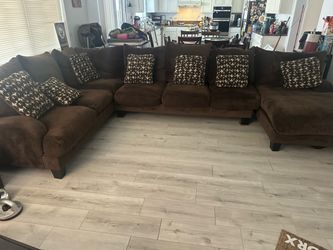Large U-Shape Brown Sectional