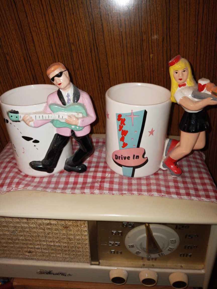 1997 Leadworks Inc Cleveland OH Mug Set