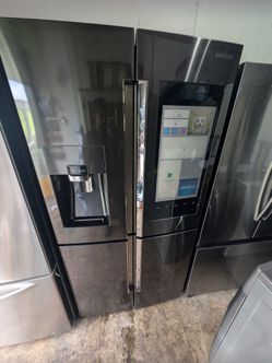 LIKE NEW !! SAMSUNG BLACK STAINLESS STEEL FAMILY HUB 4 DOOR FLEX REFRIGERATOR WITH TABLET