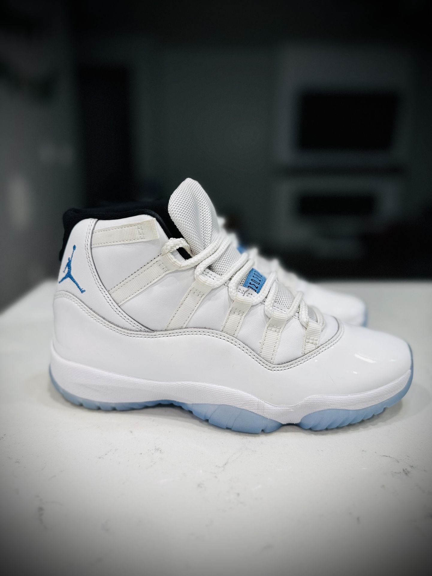 Air Force Jordan 11 Retro “Legend Blue” Men’s Size 7