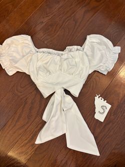 Black and White puffed Crop Top