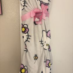 Hello Kitty, grey butterfly blanket