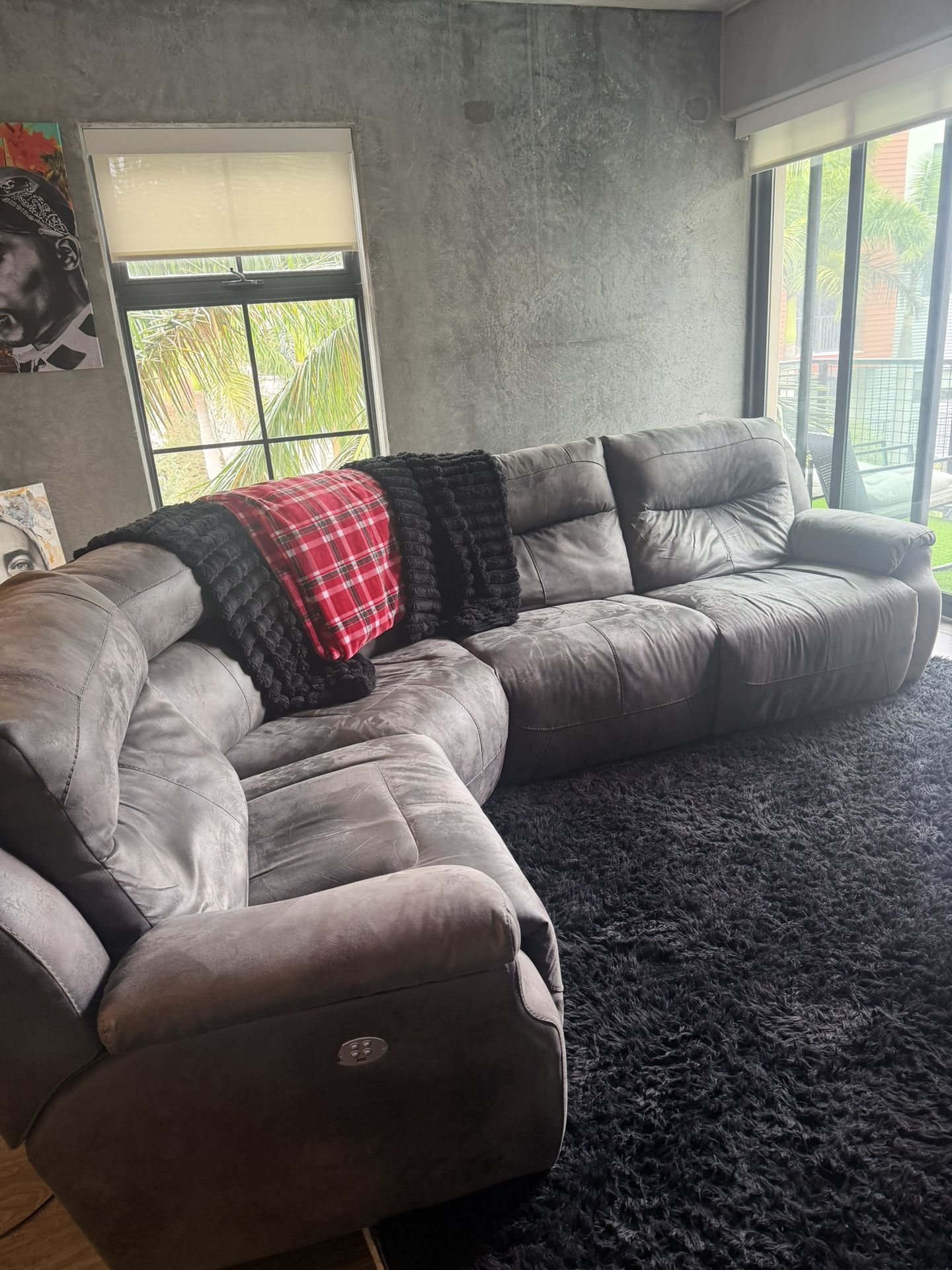 Power Recliner Couch!