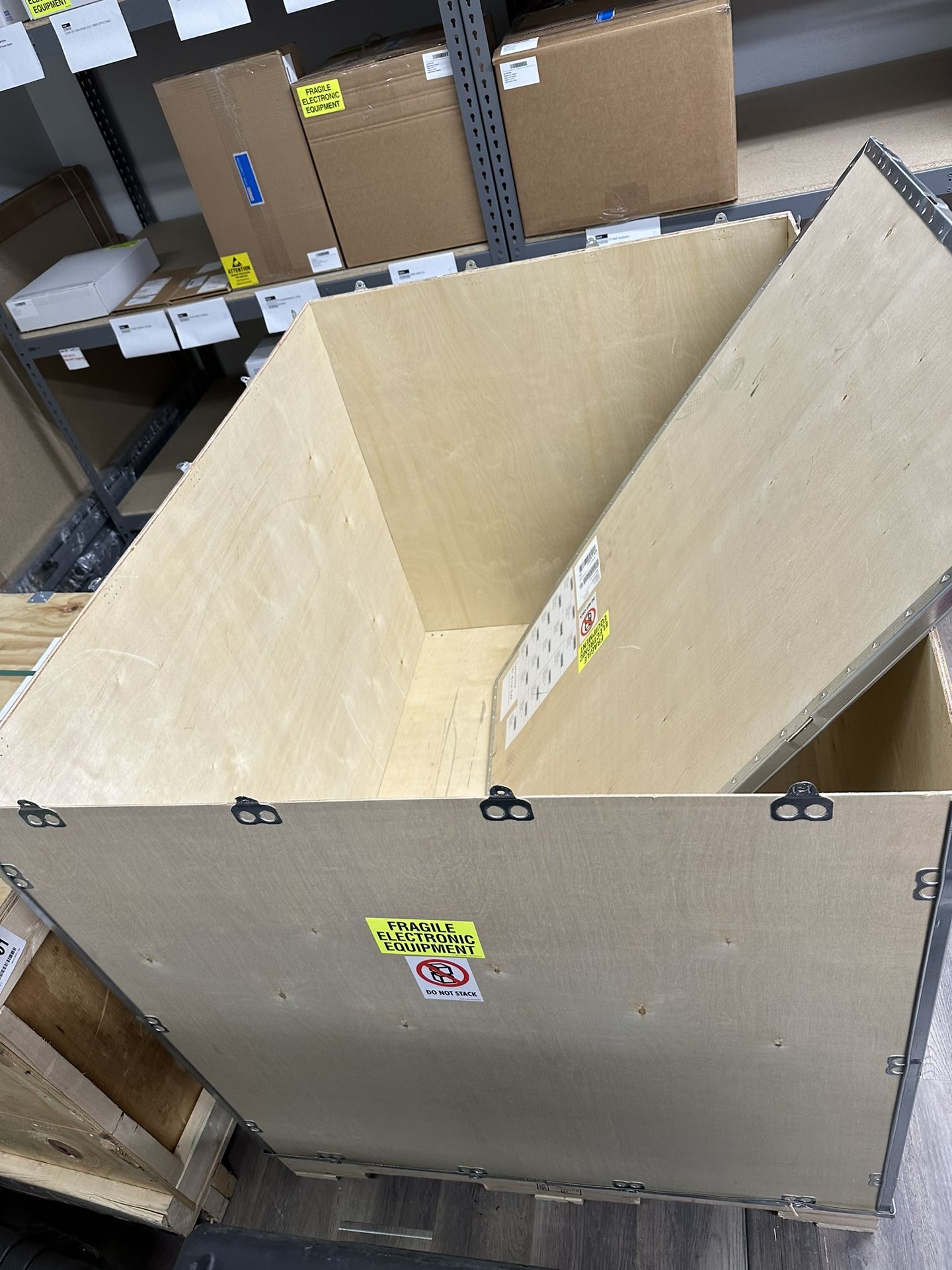 Pallet Box With Lid For Transportation