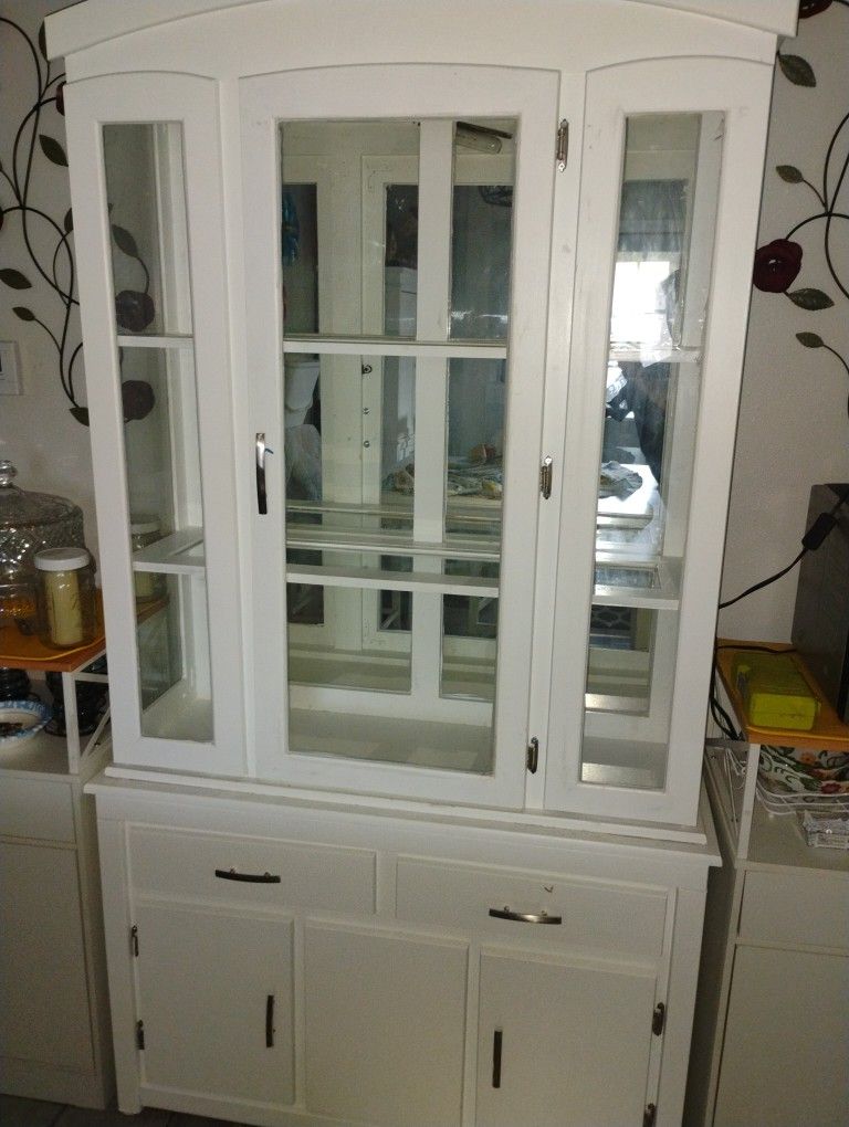 2 Piece Hutch