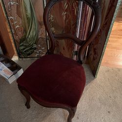 Antique chairs (set of 4) 