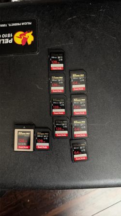 Selling the whole lot of SD CARDS