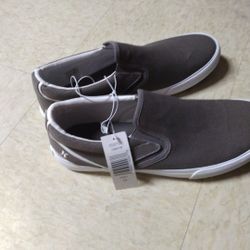 Unused Hurley Men's Shoe Size 12