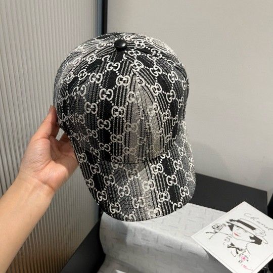 Gucci black baseball cap