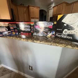 Nintendo, Super Nintendo , Sega, PlayStation Mini.  Original.