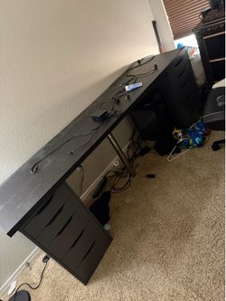Large gaming or office desk