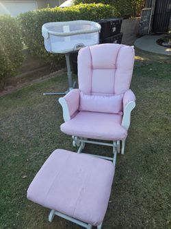 Rocking chair and bassinest