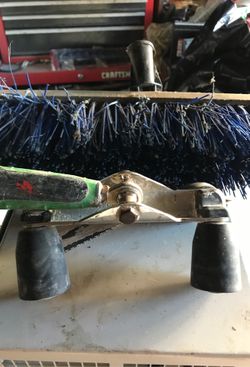Sheetrock outside bead roller