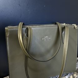 Coach Tote