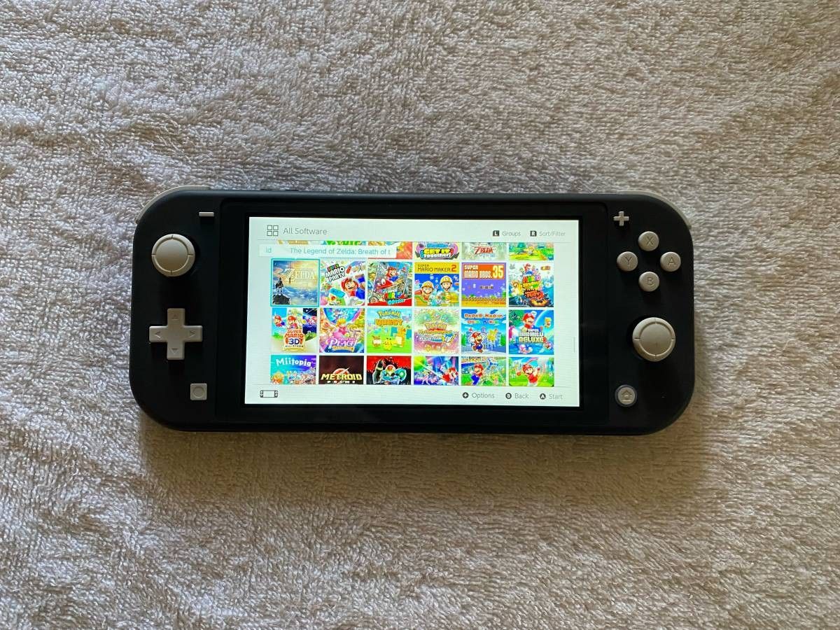 NINTENDO SWITCH LITE with 7500 GAMES and 512GB SD