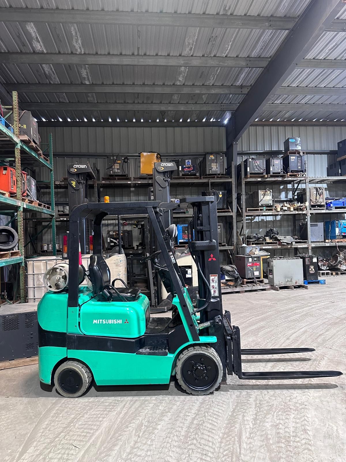 2003 Mitsubishi 5000 lbs capacity forklift