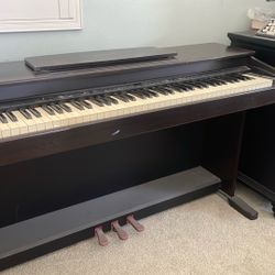 Yamaha Piano